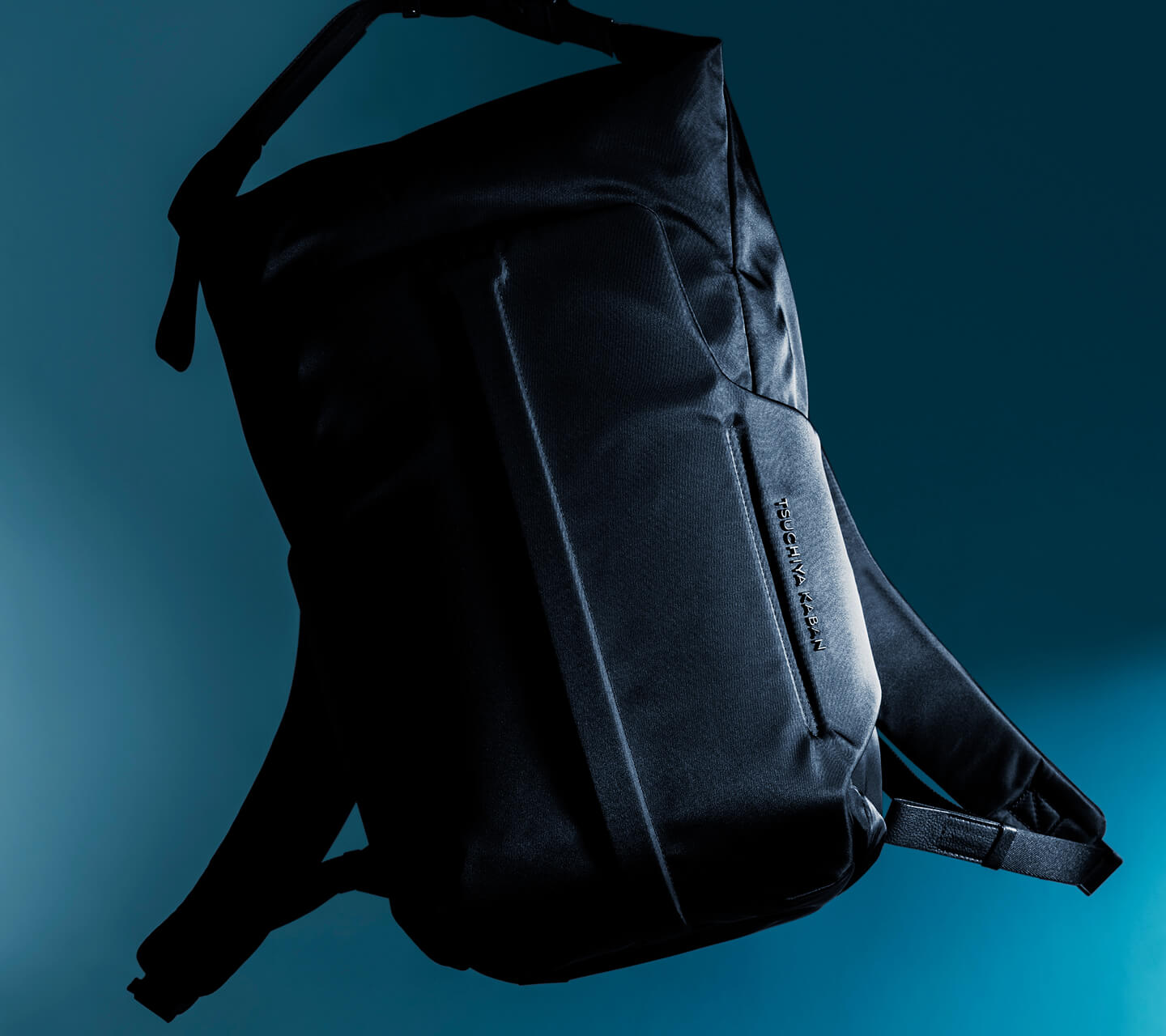 60 週年紀念
Solid 後背包