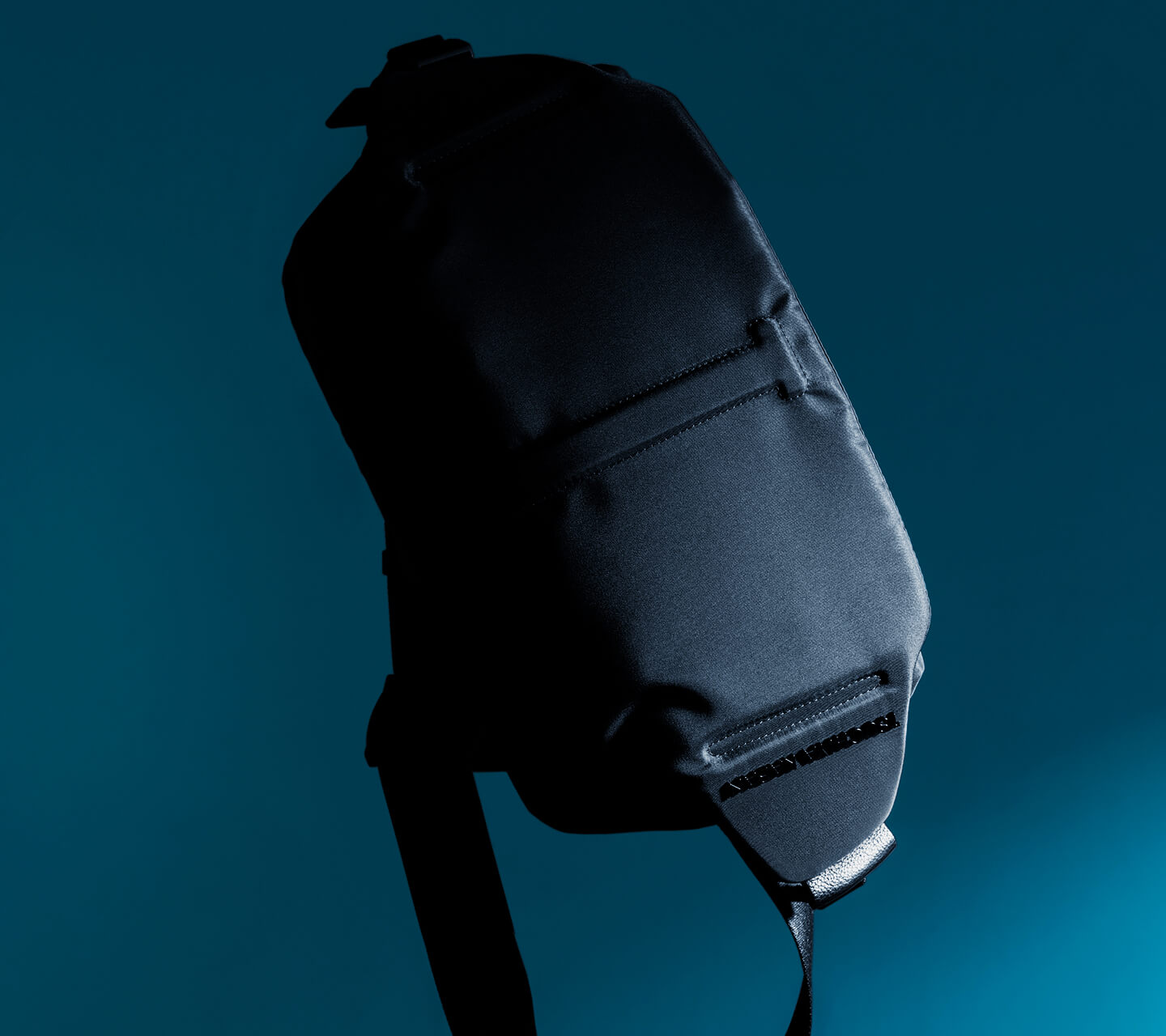 60 週年紀念
Solid 斜背腰包