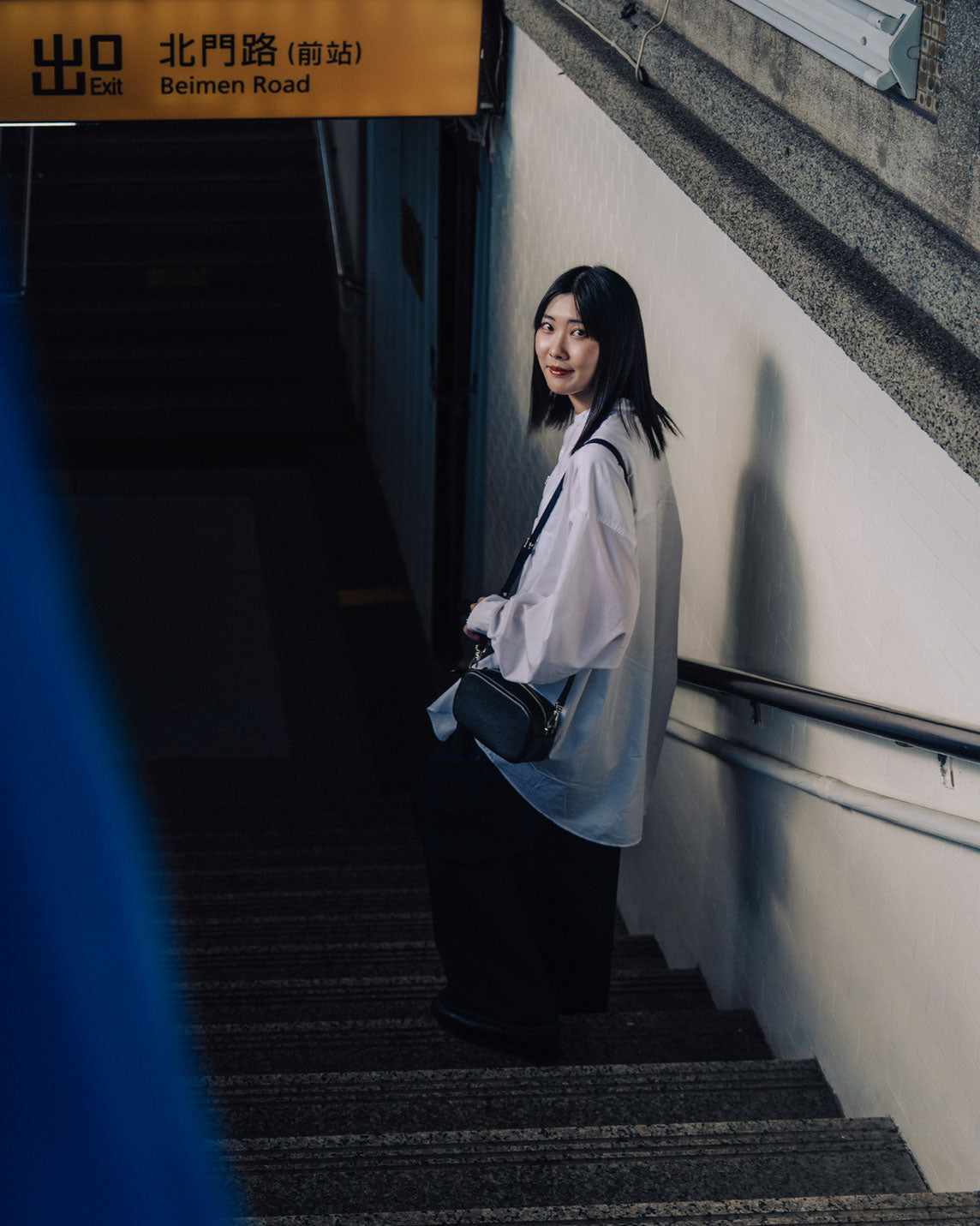 Clarte 輕巧拉鍊斜背包