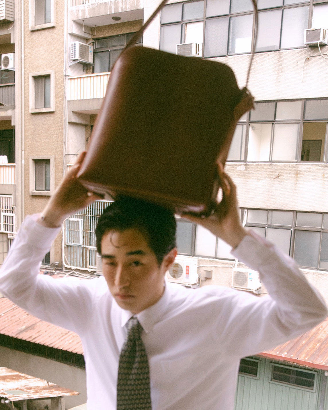 Diario 直式輕便單肩包